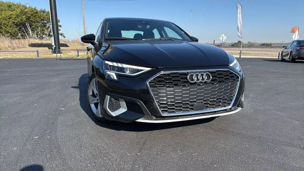 2023 Audi A3 — photo 2